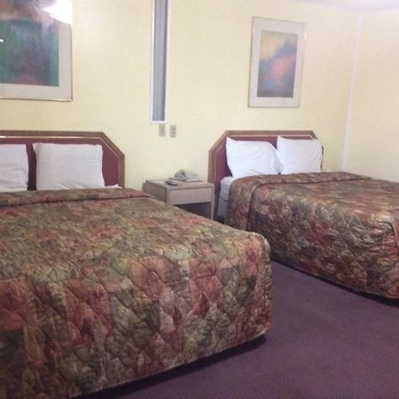 Travel Motel ราโทน ภายนอก รูปภาพ